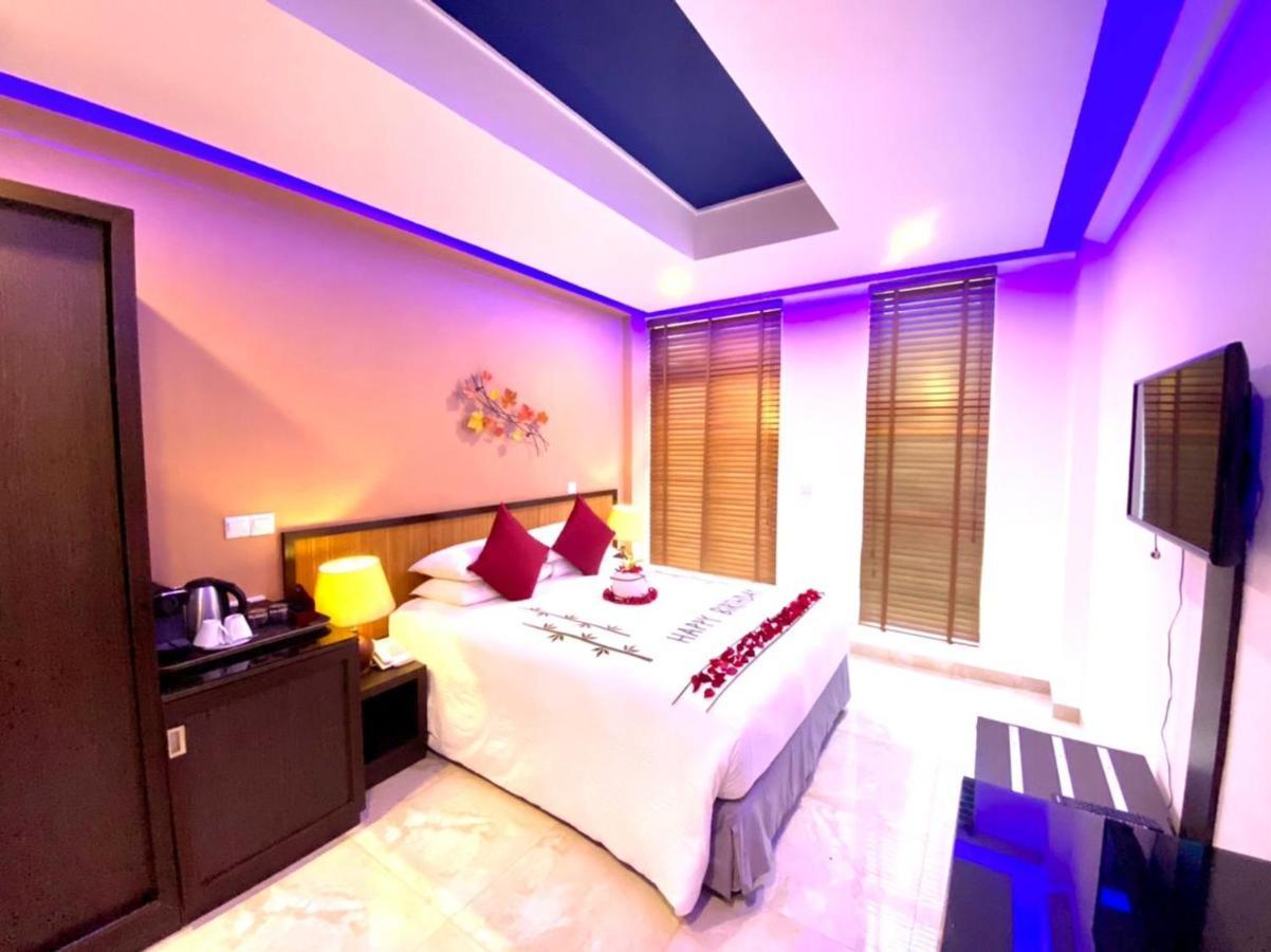 Eleven Trees Maldives Hotel Hulhumale Esterno foto
